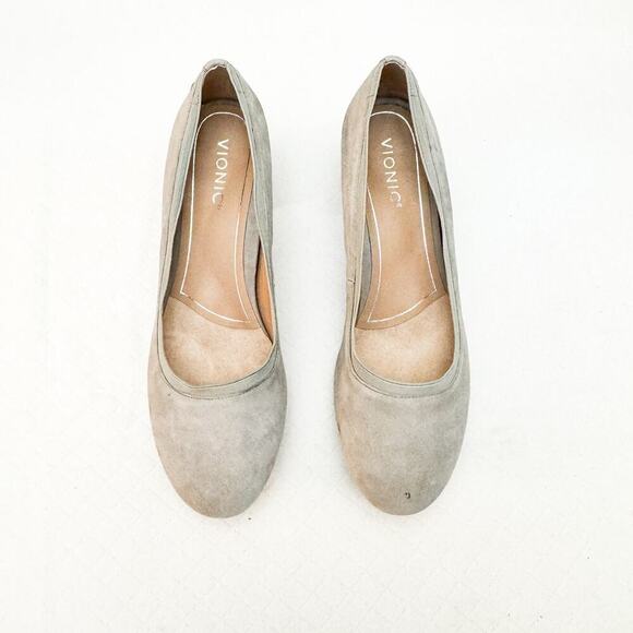 Vionic Suede gray Leather Pumps Round Toe Block Heel Size 10 - Picture 1 of 6